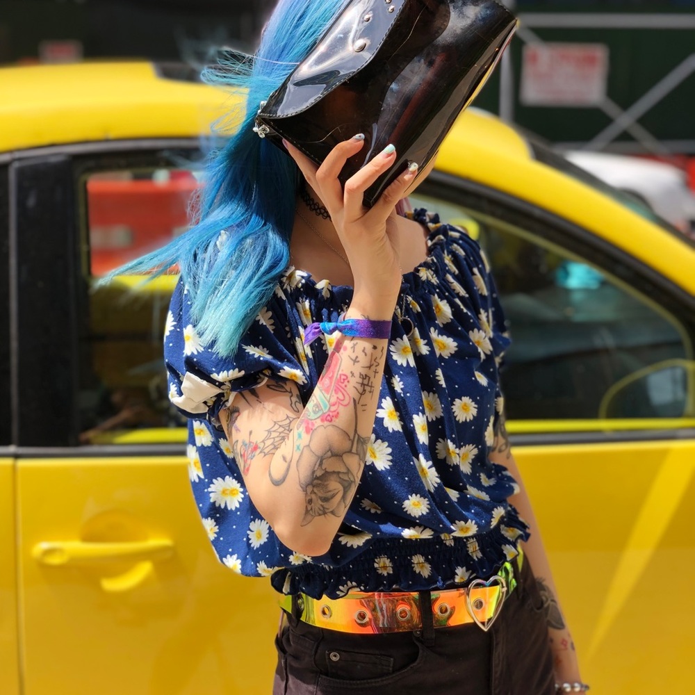 90’s -Inspired Black Vinyl Jelly Bag - Picture 6 of 9